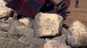 Siverek yolunda lastiği patlayan otomobil şarampole yuvarlandı