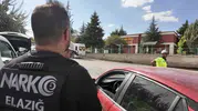 Elazığ'da okul çevrelerinde yapılan denetimlerde ehliyetsiz sürücüye ağır ceza
