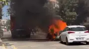 Şanlıurfa Karaköprü'de park halindeki otomobil yanarak kullanılamaz hale geldi