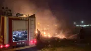 Van Tuşba'da çıkan örtü yangını ekiplerin müdahalesiyle büyümeden söndürüldü