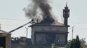 Ağrı Küpkıran Mahallesi'ndeki cami çatısında korkutan yangın
