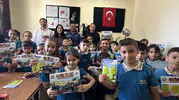Yüksekova'da minik öğrenciler polis merkezini ziyaret ederek mesleği yakından tanıdı