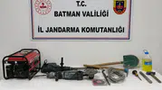 Beşiri kırsalında mağarada kaçak kazı yapan dört kişi yakalandı