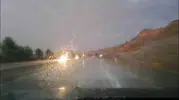 Batman Şerbetli köyünde aniden bastıran dolu yağışı trafiği durdurdu