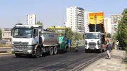 Diyarbakır'da iki ana cadde 10 bin 400 ton asfaltla yenilendi
