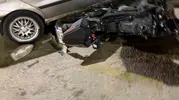 Elazığ Kültür Mahallesi'nde otomobil ve motosiklet çarpıştı