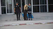 Sosyal medya fenomeni Çağla Öz adliyeye kelepçeli şekilde getirildi