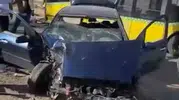 Siirt'te belediye otobüsü ve otomobil çarpıştı