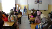 Van'da minik öğrenciler okul sıralarıyla ilk kez buluştu