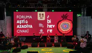 Amed’de barış forumuna müzik damga vurdu: Ma Music konserinde halaylar geceye yayıldı