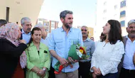 1995’te tutuklandı, 31 yıl sonra tahliye edildi: Kızıltepe’de çiçeklerle karşılandı
