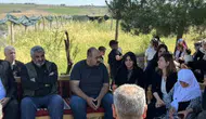 Rojin Kabaiş’in babası Narin Güran’ın mezarını ziyaret etti