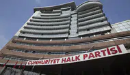CHP Genel Merkezi’nde kriz büyüdü: Tartışma arbedeye dönüştü