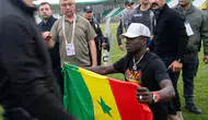 Diagne’nin bayrağına müdahale: Gergin anlar