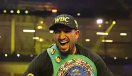 Agit Kabayel WBC ağır sıklet dünya şampiyonu oldu: Tarihe geçen ilk Kürt boksör