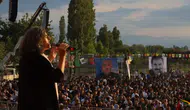 Van ve Mersin'de on binlerce kişi "Özgürlük Mitingi"nde buluştu