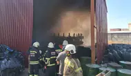 Diyarbakırda dönüşüm fabrikasındaki yangını ekipler kısa sürede kontrol altına aldı