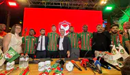 Amedspor yeni transferlerini taraftarıyla birlikte düzenlenen törende resmen duyurdu