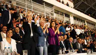 Diyarbakır’daki tarihi zaferi Serra Bucak tribünden izledi