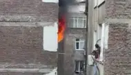 Diyarbakır’da apartmanda yangın: Üçüncü kattaki ev zarar gördü