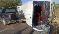 Bingöl'de midibüs ve pikap çarpıştı: 12 kişi yaralandı