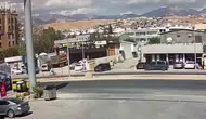 Silopi'de motosikletli çocuğun karıştığı kaza güvenlik kamerasına yansıdı