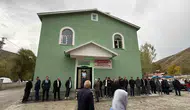 Tatvan Kırkbulak köyünde hayırseverlerin katkısıyla inşa edilen cami kapılarını açtı