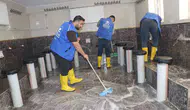 Korkutlu gençler cami bakımı için kolları sıvadı