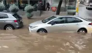 Diyarbakır'da sağanak yağış hayatı felç etti