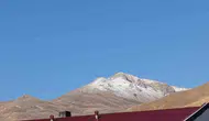 Başkale yüksek kesimlerinde mevsimin ilk kar yağışı görüldü