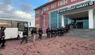 Van merkezli operasyonda çok sayıda silah ve şüpheli yakalandı