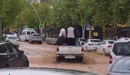 Ergani ilçesinde sağanak yağış hayatı felç etti