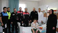 Midyat Devlet Hastanesi minik hastaların yüzünü güldürmeye devam ediyor