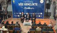 Milli Eğitim Bakanı Yusuf Tekin Hakkari'de gençlerle bir araya geldi
