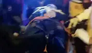 Muş'ta kontrolden çıkan pikap bahçe duvarına çarptı