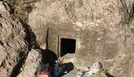 Van Gürpınar'da tarihi kaya mezarına patlayıcıyla saldıran 5 kişi yakalandı