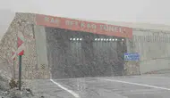 Karabet Geçidi’nde kar ve sis ulaşımı zorlaştırıyor