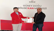 Hakkari'de kan bağışçısına Kızılay'dan anlamlı bronz madalya ödülü
