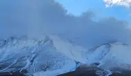 Süphan Dağı mevsimin ilk karı ile beyaza büründü
