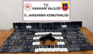Şemdinli'de jandarma operasyonuyla çok sayıda kaçak telefon yakalandı