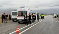Yüksekova'da öğrenci servisi devrildi 12 yaralı