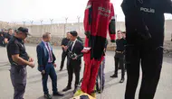 Cizre Kaymakamı Baycar su altı ekiplerinin çalışmalarını yerinde inceledi