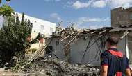 Cizre'de inşaat halindeki evin ikinci katı çöktü: 5 yaralı