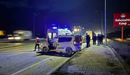 Muş Havalimanı Kavşağında Kepçe ve Otomobil Çarpıştı