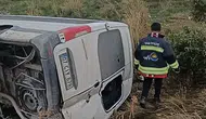 Van Gevaş yolunda minibüs devrildi 6 kişi yaralandı