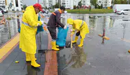 Diyarbakırda yoğun yağış nedeniyle ekipler sahada çalışma yürütüyor
