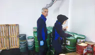 Diyarbakır'da döner salonuna baskın: 1 ton 317 kilogram turşuya el konuldu