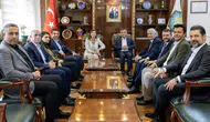 Siyasette diyalog mesajı: Diyarbakır Büyükşehir Belediyesi'ne AK Parti'den ziyaret