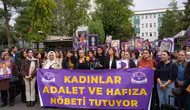 Diyarbakır Adliyesi önünde anlamlı eylem: Kadınlar için adalet ve hafıza nöbeti büyüyor