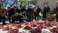 Hakkari’de yüz yıllık kurban geleneği sofraları birleştiriyor